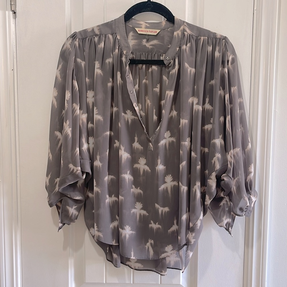 Rebecca Taylor Free Bird Dove printed blouse with snap buttons on v neck